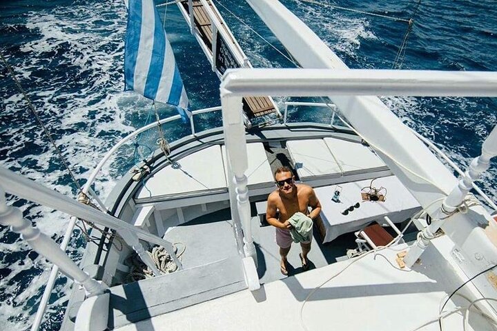 Nyt et luksuriøst svømmecruise langs Rhodos' kyst med bading, bespisning og åpen bar, foto 11 | wizardtrip