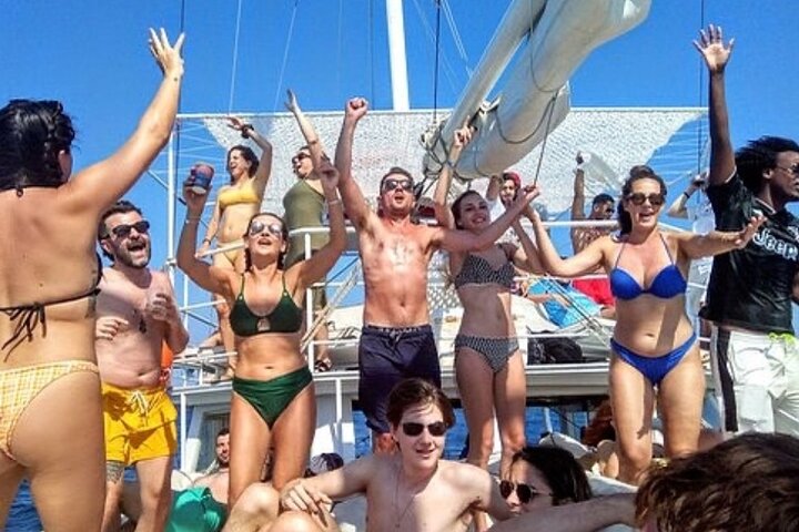 Nyt et luksuriøst svømmecruise langs Rhodos' kyst med bading, bespisning og åpen bar, foto 23 | wizardtrip