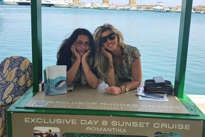 Nyt et luksuriøst svømmecruise langs Rhodos' kyst med bading, bespisning og åpen bar, foto 25 | wizardtrip