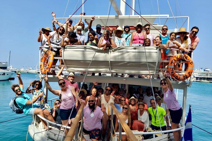 Nyt et luksuriøst svømmecruise langs Rhodos' kyst med bading, bespisning og åpen bar, foto 29 | wizardtrip