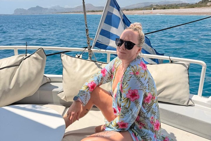 Nyt et luksuriøst svømmecruise langs Rhodos' kyst med bading, bespisning og åpen bar, foto 41 | wizardtrip