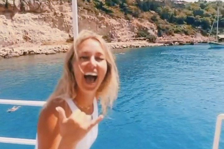 Nyt et luksuriøst svømmecruise langs Rhodos' kyst med bading, bespisning og åpen bar, foto 45 | wizardtrip