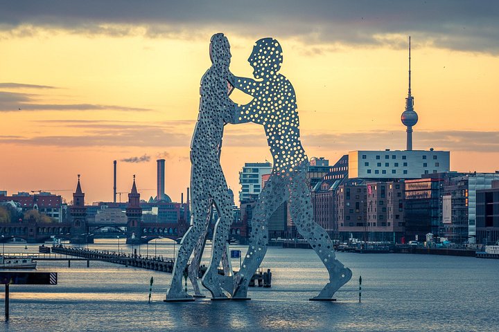 Une excursion à terre complète couvrant les monuments historiques et les sites emblématiques de Berlin depuis Warnemünde, photo 6 | wizardtrip