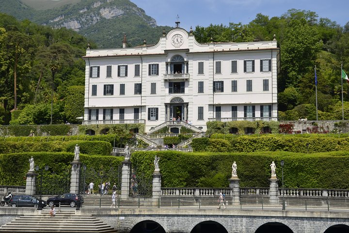 Viste panoramiche del Lago di Como, incluse cittadine come Bellagio e Como, con barche sull'acqua, foto 13 | wizardtrip