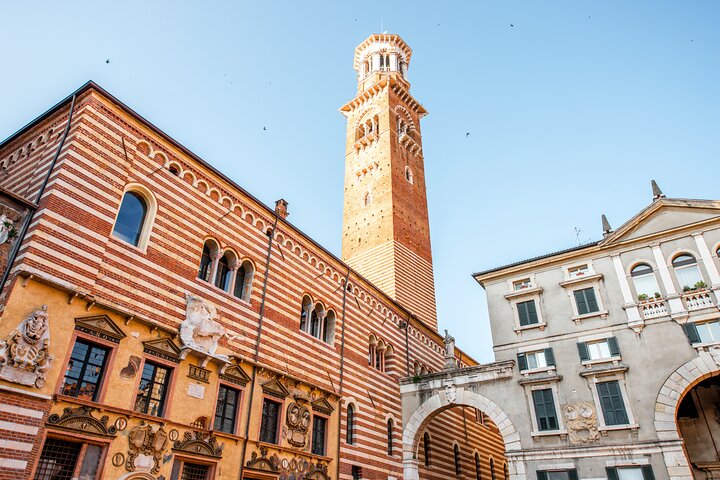 Tour di un'intera giornata da Milano a Verona, Sirmione e Lago di Garda, con siti storici e crociera in barca, foto 10 | wizardtrip