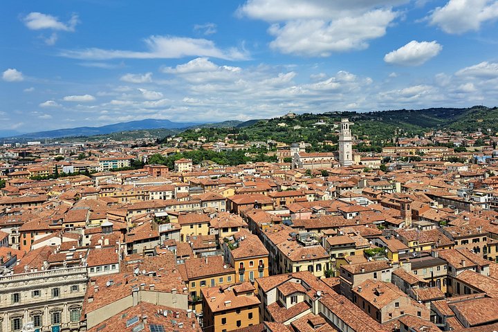 Tour di un'intera giornata da Milano a Verona, Sirmione e Lago di Garda, con siti storici e crociera in barca, foto 20 | wizardtrip