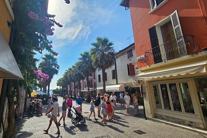 Tour di un'intera giornata da Milano a Verona, Sirmione e Lago di Garda, con siti storici e crociera in barca, foto 25 | wizardtrip