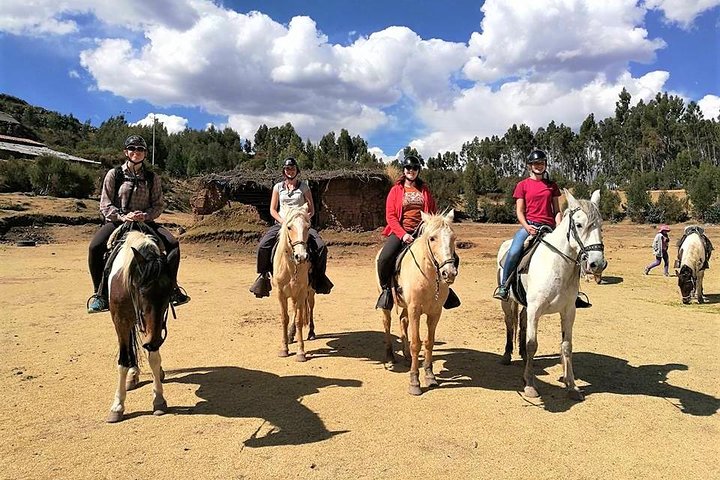 Visite à cheval à Cusco, Pérou, visitant des sites incas et des montagnes, photo 6 | wizardtrip