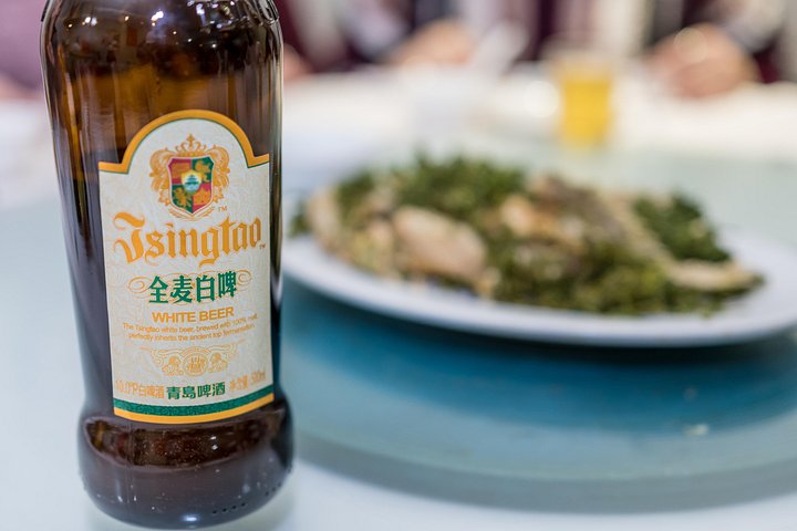 Experience Shanghai's vibrant night food scene with local delicacies and drinks on this guided culinary tour, photo 6 | wizardtrip