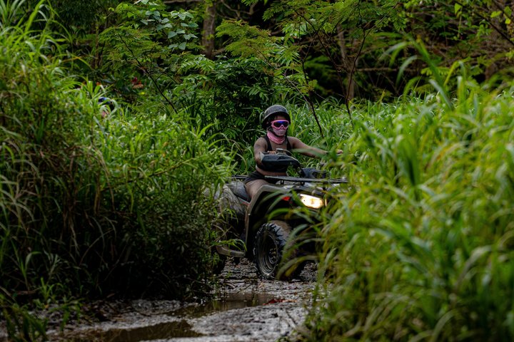 Single rider ATV adventure through scenic trails in San Juan, Puerto Rico, photo 10 | wizardtrip