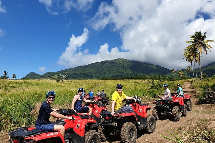 Opplev en spennende ATV-tur på St. Kitts, utforsk plantasjer og naturskjønne utsikter, foto 10 | wizardtrip