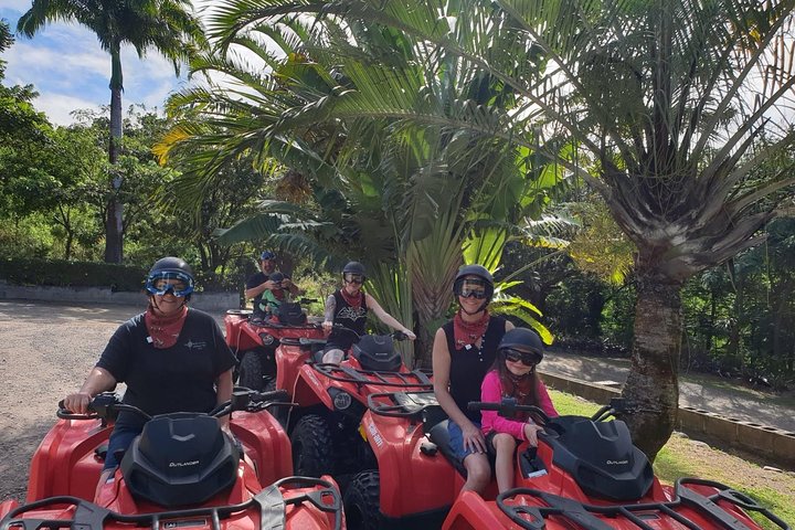 Opplev en spennende ATV-tur på St. Kitts, utforsk plantasjer og naturskjønne utsikter, foto 11 | wizardtrip