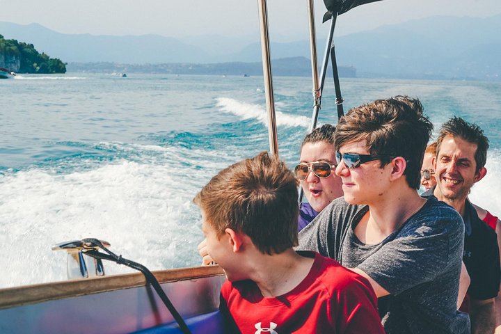 Excursion d'une journée au lac de Garde et à Sirmione depuis Vérone, avec promenades en bateau et sites historiques, photo 10 | wizardtrip