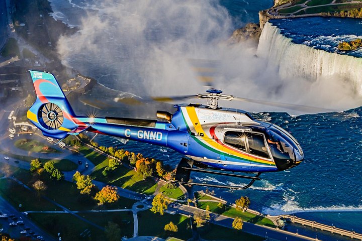Panoramic views and thrilling activities at Niagara Falls, Canada, photo 14 | wizardtrip
