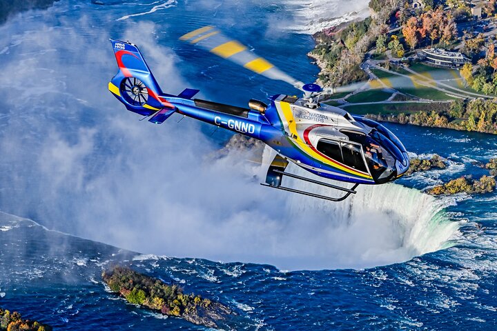 Panoramic views and thrilling activities at Niagara Falls, Canada, photo 16 | wizardtrip