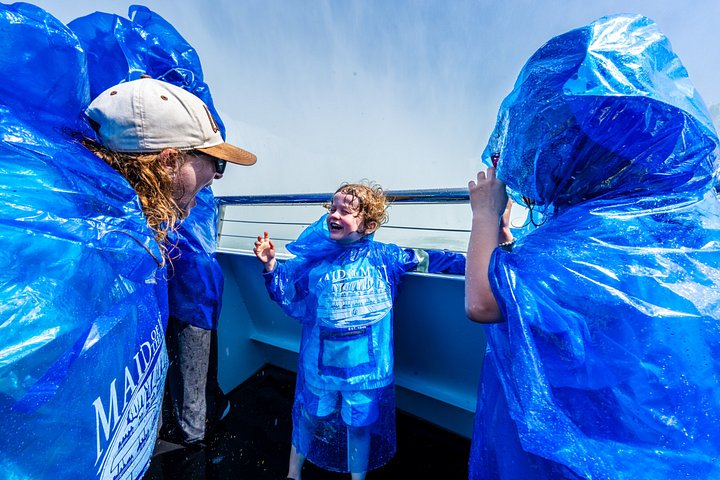 Best of Niagara Falls USA: Cave of the Winds & Maid of the Mist | wizardtrip