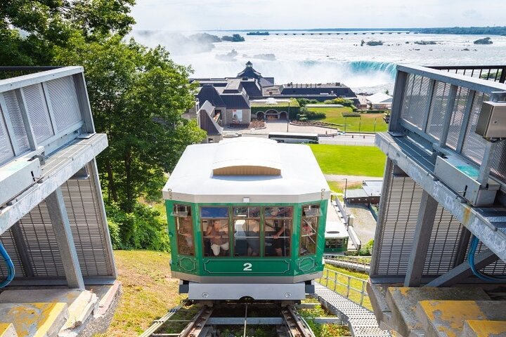 Upplev de majestätiska Niagarafallen med en tur som inkluderar båtkryssning, Skylon Tower-utsikter och Journey Behind the Falls, foto 22 | wizardtrip