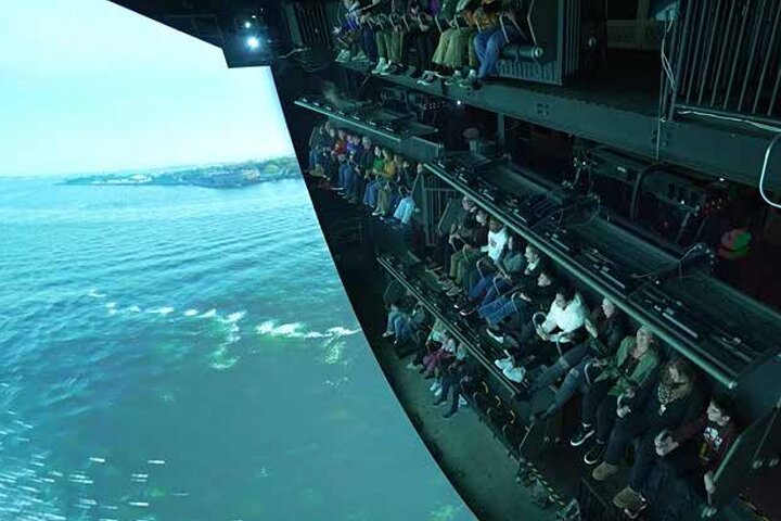 Upplev Niagara Falls Kanada med en premiumtur inklusive Skylon Tower-vyer, Journey Behind the Falls och en båtkryssning, foto 17 | wizardtrip