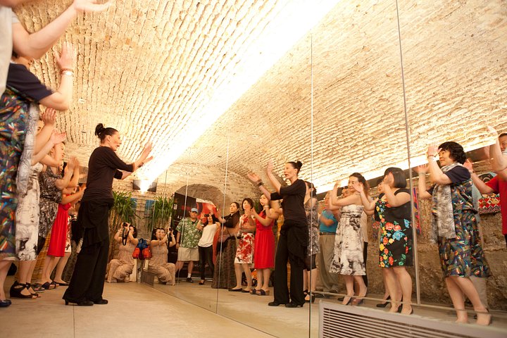 Experience a passionate flamenco show in Seville's historic Flamenco Dance Museum, photo 13 | wizardtrip