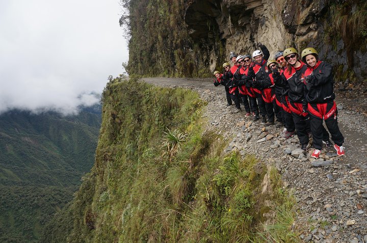 Route de la Mort, Bolivie : VTT sur la Route la Plus Dangereuse du Monde | wizardtrip
