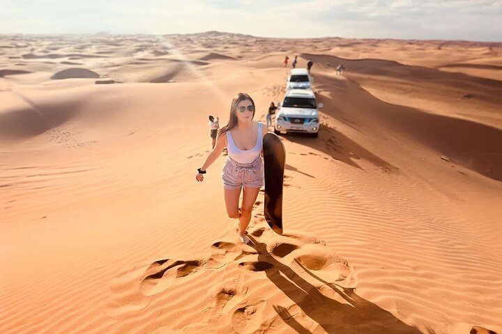 Experimente um emocionante safari no deserto em Dubai com quad bike, dune bashing e um acampamento tradicional, foto 7 | wizardtrip