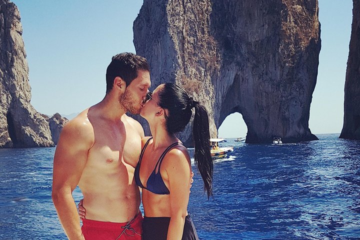 Båttur i liten gruppe rundt øya Capri fra Sorrento, med badestopp og naturskjønn utsikt, foto 12 | wizardtrip