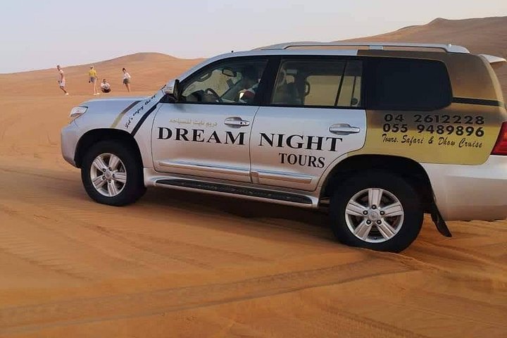 Oplev en spændende Dubai ørkensafari med dune bashing, kamelridning og BBQ-middag, foto 12 | wizardtrip