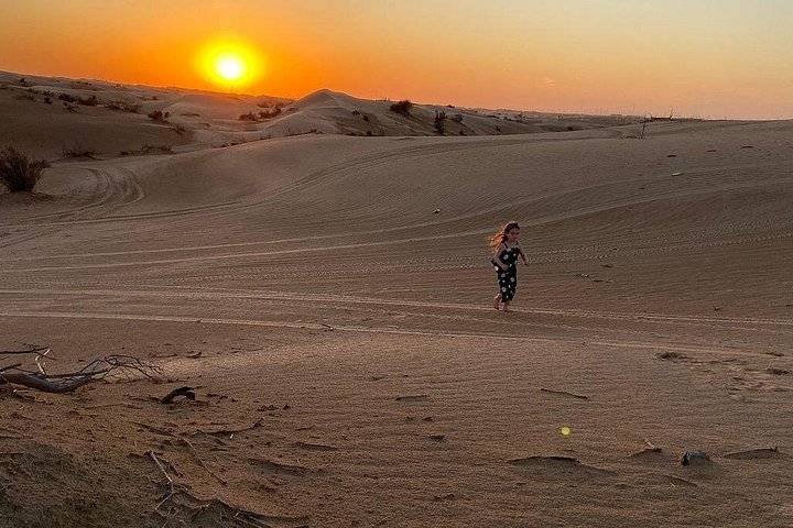 Oplev en spændende Dubai ørkensafari med dune bashing, kamelridning og BBQ-middag, foto 14 | wizardtrip