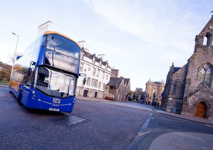 Hop-on hop-off busstur til Edinburghs kongelige attraksjoner, inkludert Edinburgh Castle og Royal Yacht Britannia, foto 20 | wizardtrip