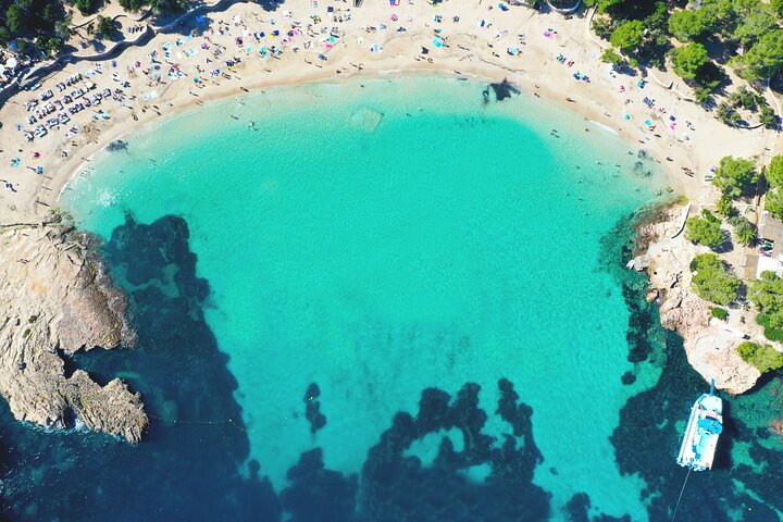 Catamarcruise op Ibiza met strandstops, paddleboarden, eten en drinken, foto 22 | wizardtrip