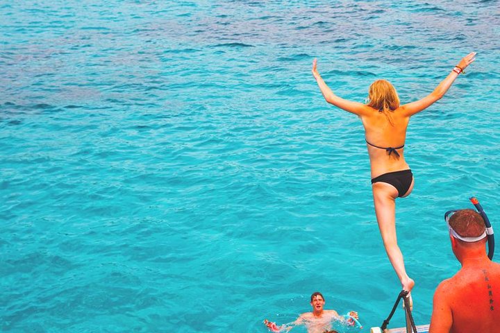 Catamarcruise op Ibiza met strandstops, paddleboarden, eten en drinken, foto 28 | wizardtrip