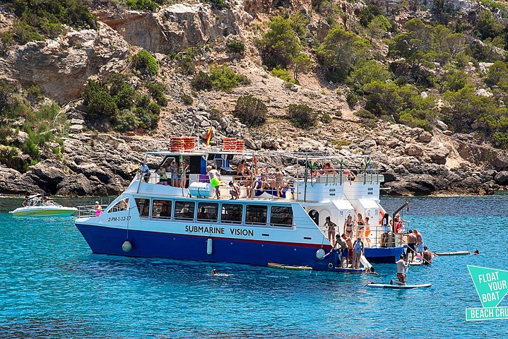 Catamarcruise op Ibiza met strandstops, paddleboarden, eten en drinken, foto 47 | wizardtrip