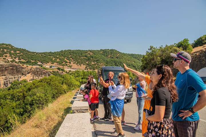 Utforsk de fantastiske klostrene i Meteora, Hellas, et UNESCO-verdensarvsted på dramatiske fjellformasjoner, foto 9 | wizardtrip