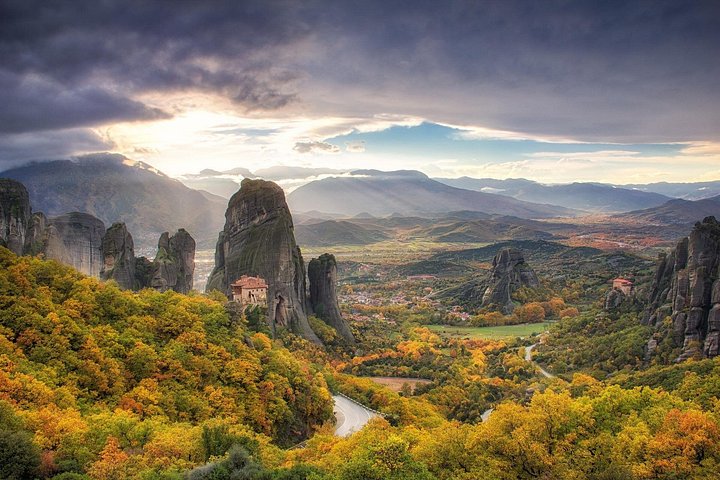 Utforsk de fantastiske klostrene i Meteora, Hellas, et UNESCO-verdensarvsted på dramatiske fjellformasjoner, foto 15 | wizardtrip