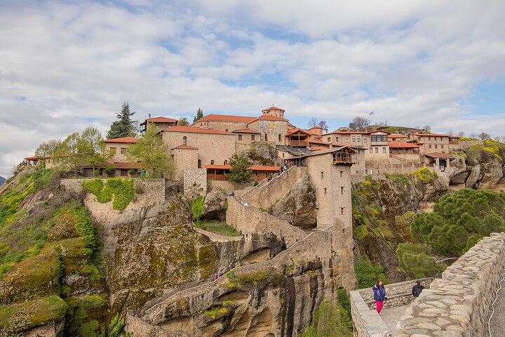 Utforsk de fantastiske klostrene i Meteora, Hellas, et UNESCO-verdensarvsted på dramatiske fjellformasjoner, foto 36 | wizardtrip