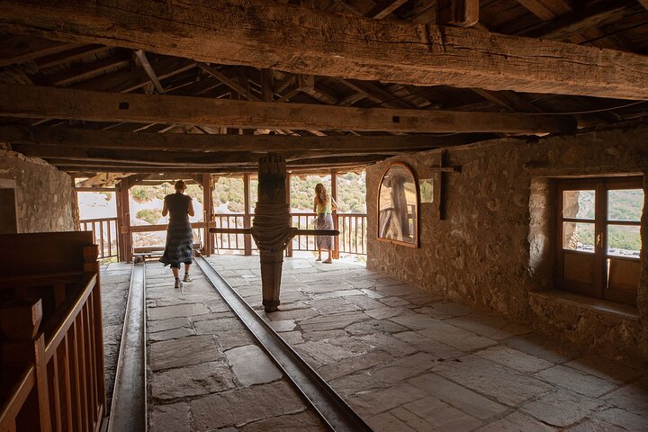 Utforsk de fantastiske klostrene i Meteora, Hellas, et UNESCO-verdensarvsted på dramatiske fjellformasjoner, foto 45 | wizardtrip