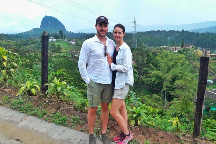 Privat tur till Guatapé, Colombia, med den färgglada staden, den ikoniska klippan och en kaffeupplevelse, foto 11 | wizardtrip