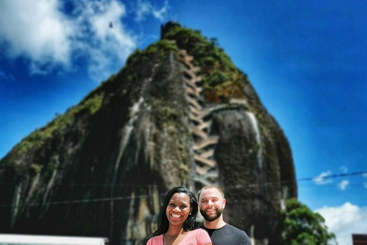 Privat tur till Guatapé, Colombia, med den färgglada staden, den ikoniska klippan och en kaffeupplevelse, foto 12 | wizardtrip