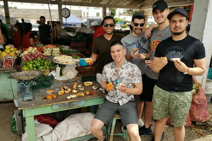Privat tur till Guatapé, Colombia, med den färgglada staden, den ikoniska klippan och en kaffeupplevelse, foto 13 | wizardtrip