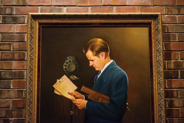 Backstage tour of the Grand Ole Opry House in Nashville, exploring country music history, photo 17 | wizardtrip
