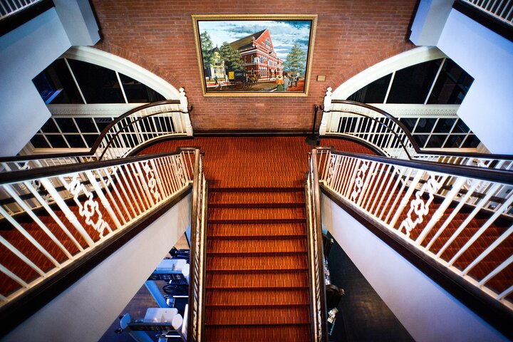 Selbstgeführte Tour durch das historische Ryman Auditorium in Nashville, inklusive Foto-Möglichkeit auf der Bühne, Foto 8 | wizardtrip