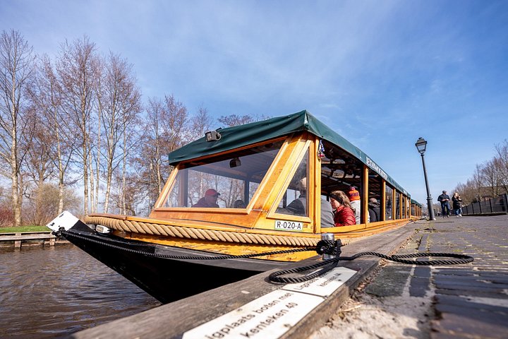 En guidad dagsutflykt till Giethoorn från Amsterdam, med kanalkryssning genom en charmig holländsk by, foto 9 | wizardtrip