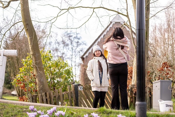 En guidad dagsutflykt till Giethoorn från Amsterdam, med kanalkryssning genom en charmig holländsk by, foto 11 | wizardtrip