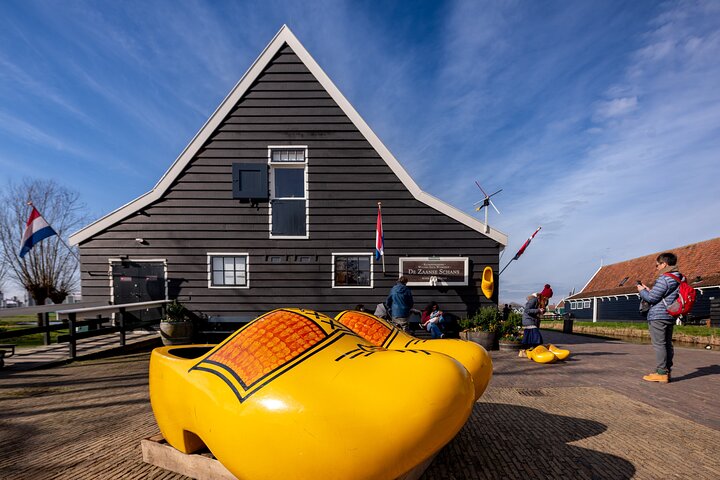 Dagtocht vanuit Amsterdam naar Zaanse Schans windmolens en Giethoorn grachten, foto 9 | wizardtrip