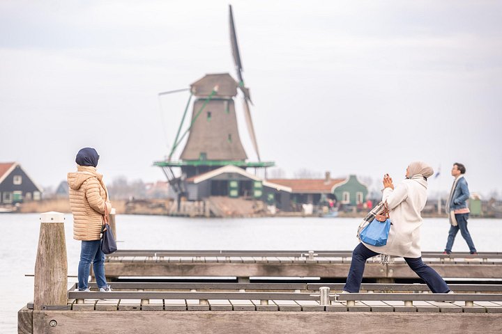 Dagtocht vanuit Amsterdam naar Zaanse Schans windmolens en Giethoorn grachten, foto 15 | wizardtrip
