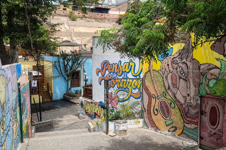 Lima food tour in Barranco tasting Peruvian dishes and drinks, photo 9 | wizardtrip
