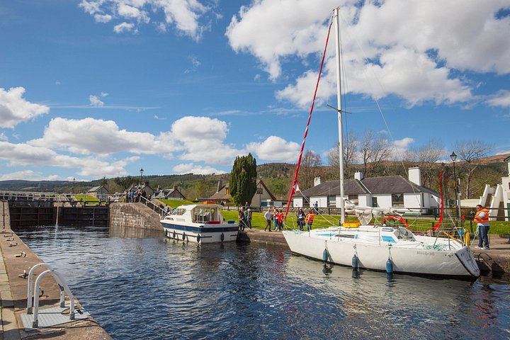 Small group tour exploring the Scottish Highlands, including Loch Ness and Glencoe, departing from Glasgow, photo 6 | wizardtrip