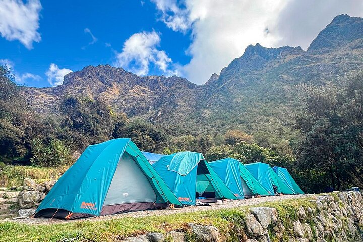 Vandre Inkastien til Machu Picchu, Peru, med gamle ruiner, bjerglandskaber og togrejser, foto 12 | wizardtrip