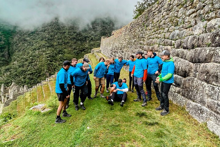 Vandre Inkastien til Machu Picchu, Peru, med gamle ruiner, bjerglandskaber og togrejser, foto 19 | wizardtrip