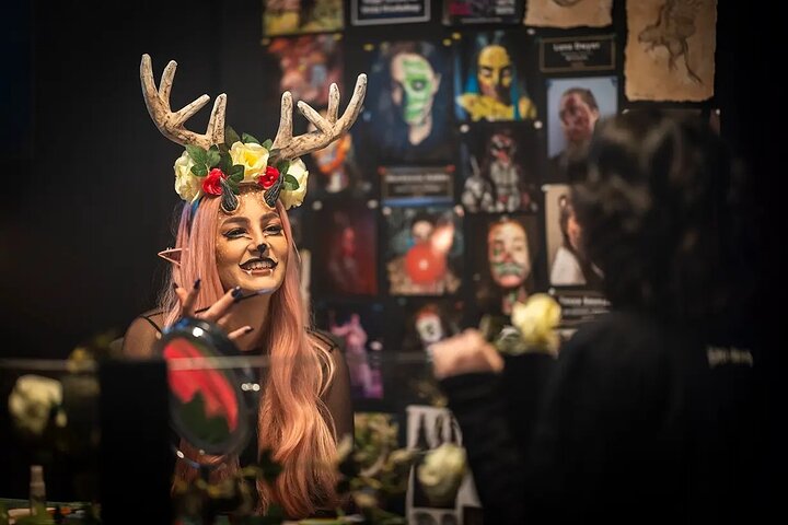 Behind-the-scenes tour of Wētā Workshop in Wellington, showcasing movie props and creatures, photo 7 | wizardtrip